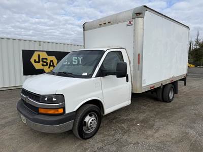 2013 Chevrolet Express Box Truck