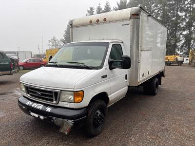 2005 Ford E450 SD Box Truck