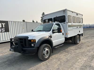 2009 Ford F450 XL SD Crew Carrier Truck