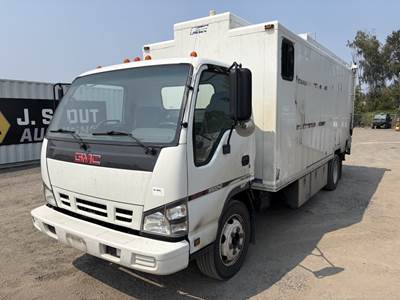 2007 GMC W5500HD Box Truck