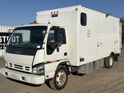2006 GMC W5500HD Box Truck