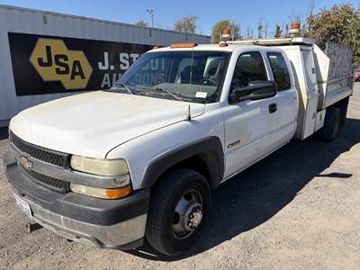 2002 Chevrolet Silverado 3500 Extra Cab Dump Truck