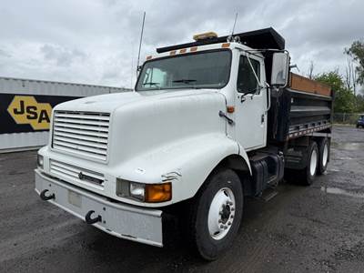 1999 International 2674 T/A Dump Truck
