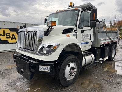 2013 International 7500 S/A Dump Truck