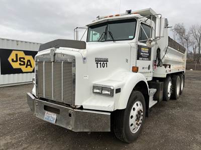 1997 Kenworth T800 Tri-Axle Dump Truck