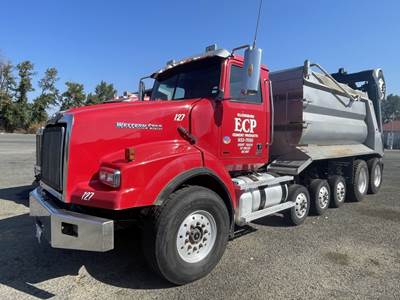 2015 Western Star 4900SB Super 18 Dump Truck