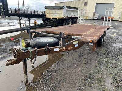 2010 Bentley T/A Sno-Cat Trailer