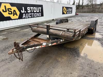 2004 PJ 20' T/A Equipment Trailer