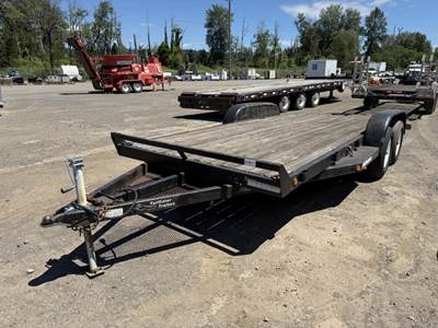 2004 TailGator T/A Equipment Trailer