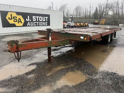T/A Tilt Deck Equipment Trailer