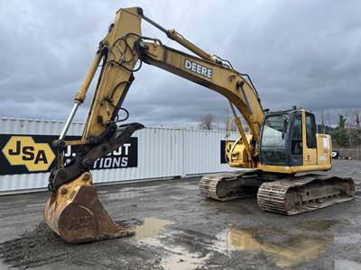 2004 John Deere 225C LC Hydraulic Excavator
