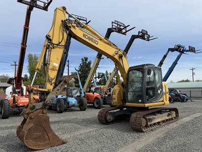 2016 Kobelco SK140SR Hydraulic Excavator