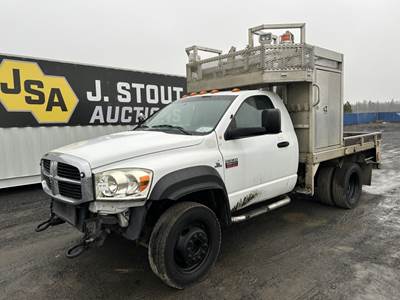 2009 Dodge Ram 5500 HD 4x4 Flatbed Truck