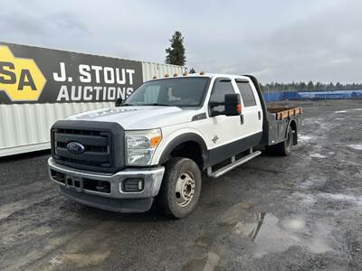 2014 Ford F350 SD Crew Cab 4WD Flatbed Truck