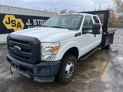 2015 Ford F350 Crew Cab 4x4 Flatbed Truck