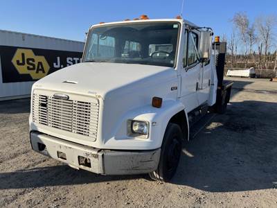 2000 Freightliner FL50 Crew Cab Flatbed Truck