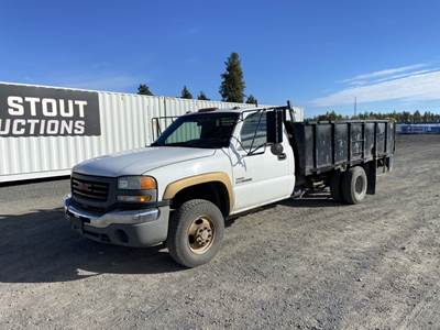 2004 GMC Sierra 3500 4x4 Flatbed Truck