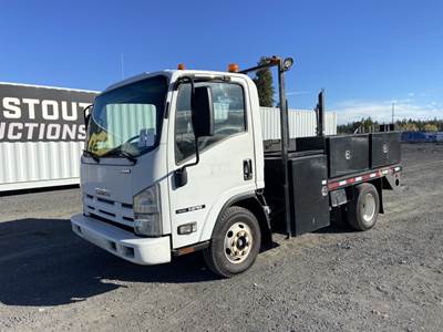 2013 Isuzu NPR S/A Flatbed Truck