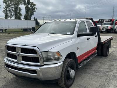 2014 Ram 3500 Crew Cab 4X4 Flatbed Truck