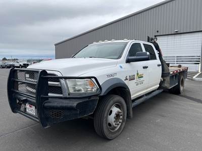 2014 Ram 5500 Crew Cab 4x4 Flatbed Truck