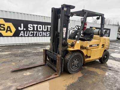 Caterpillar GP40R1 Forklift