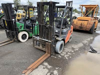 Toyota 8FGU25 Forklift