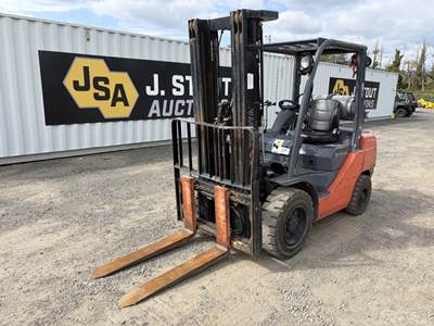 2010 Toyota 8FGU30 Forklift