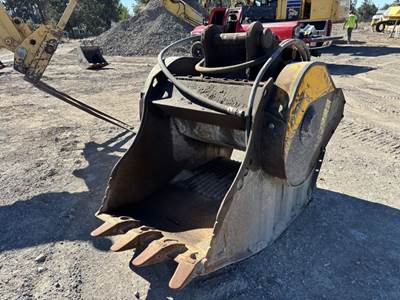 MB BF80.3 Hydraulic Crusher Bucket