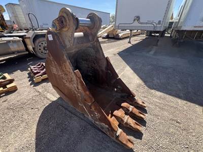 Caterpillar 36" Dig Bucket