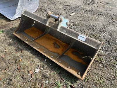 58" Muck Bucket