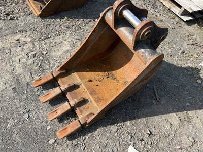 FMCO 16" Dig Bucket