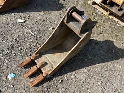 12" Dig Bucket