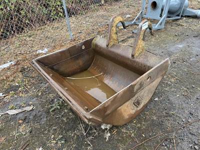 Jones 48" Muck Bucket