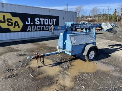 2002 Genie TML-4000N Towable Light Tower