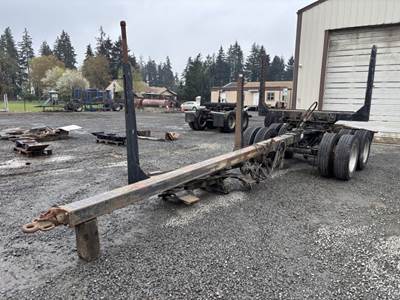 1973 Peerless T/A Long Log Trailer