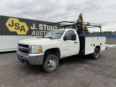 2009 Chevrolet Silverado 3500 HD 4x4 Utility Truck