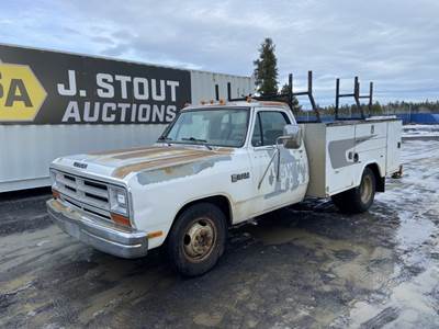 1990 Dodge Ram D350 Utility Truck