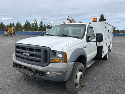 2005 Ford F550 Utility Truck