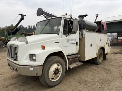 1999 Freightliner FL60 S/A Service Truck