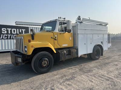1983 International 2554 Utility Truck