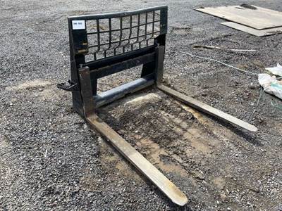 Caterpillar Fork Attachment