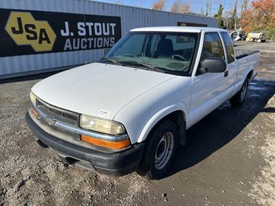 2003 Chevrolet S10 Extra Cab Pickup
