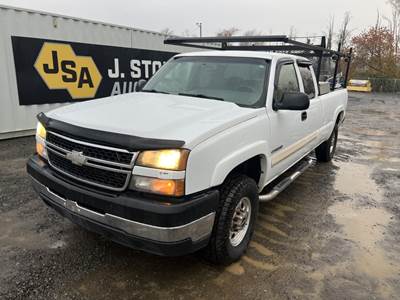 2006 Chevrolet Silverado 2500 HD Extra Cab Pickup