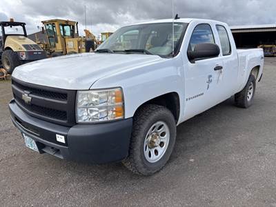 2009 Chevrolet Silverado Extra Cab 4X4 Pickup