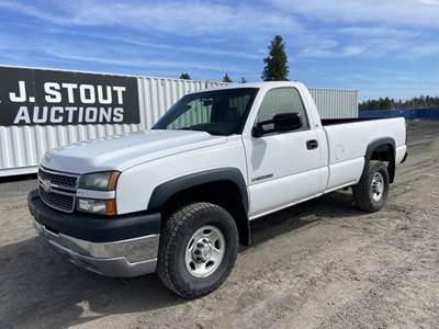 2005 Chevrolet Silverado 2500HD 4X4 Pickup
