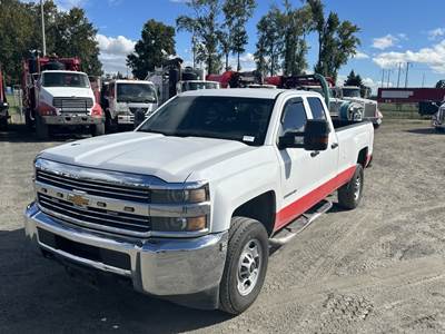 2015 Chevrolet Silverado 2500 HD Crew Cab Pickup