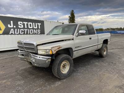 1997 Dodge Ram 2500 4WD Pickup