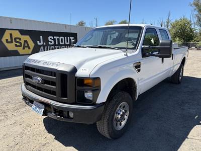 2008 Ford F350 SD Crew Cab 4X4 Pickup