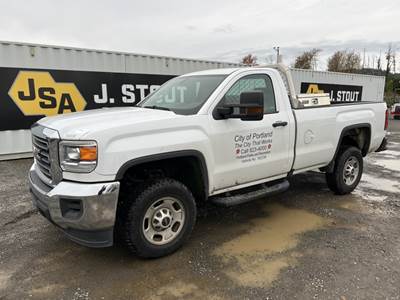 2016 GMC Sierra Pickup