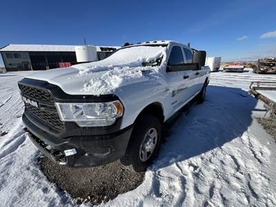 Ram 3500 HD Crew Cab 4x4 Pickup